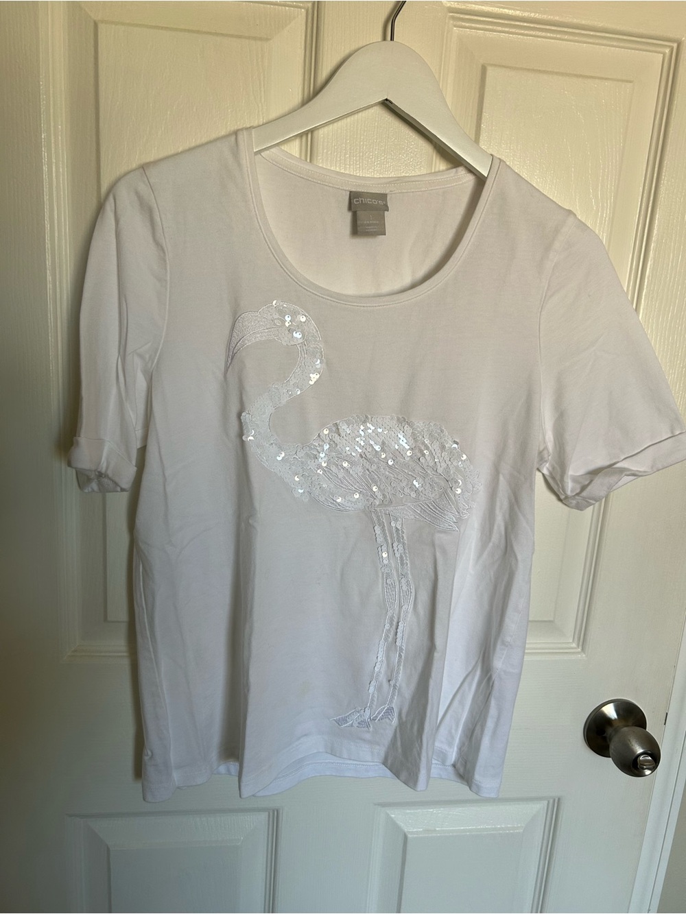 Chico's Size 1 or M White Short-Sleeve Tee with Sequin Flamingo